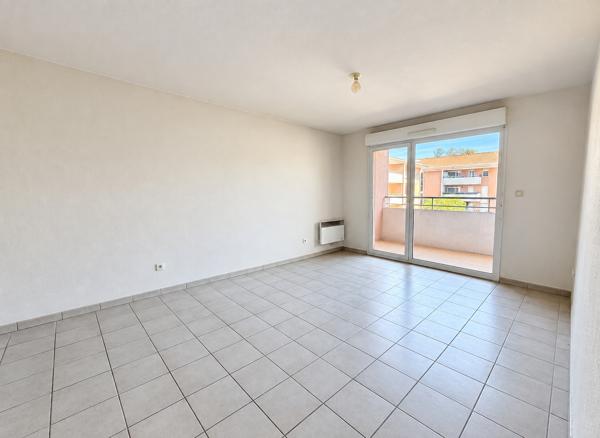 Appartement T3 53 m² avec grande terrasse et parking privative - Avignon Montfavet