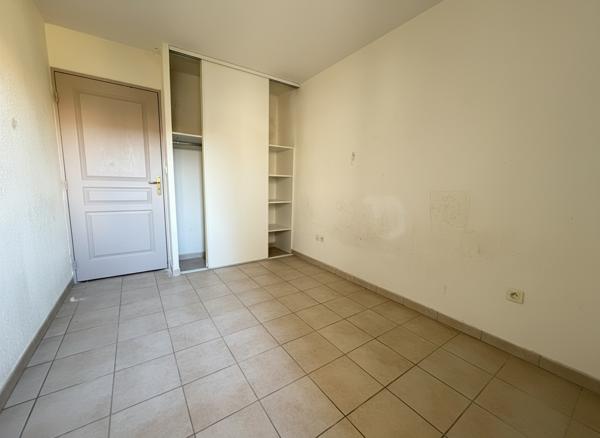 Appartement T3 53 m² avec grande terrasse et parking privative - Avignon Montfavet