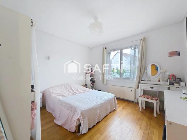 Maison familiale avec terrasse et grand jardin