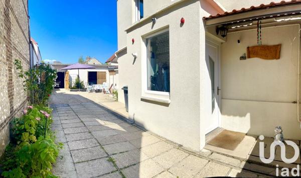 Maison à vendre 6 pièces 110 m² Saint-Étienne-du-Rouvray