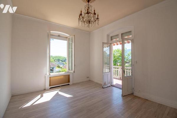 demeure d'exception à rénover – la Villa Pamplemousse : Aix-les-Bains Bellevue