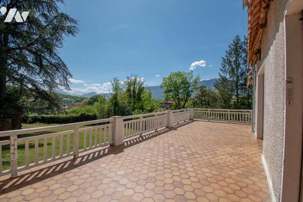 demeure d'exception à rénover – la Villa Pamplemousse : Aix-les-Bains Bellevue