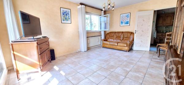 Appartement F3 à vendre  3 pièces - 73,35 m2 ARPAJON - 91
