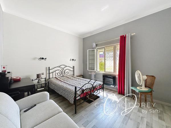 Villa sur 2 Niveaux 5 Pièces avec Double Garage