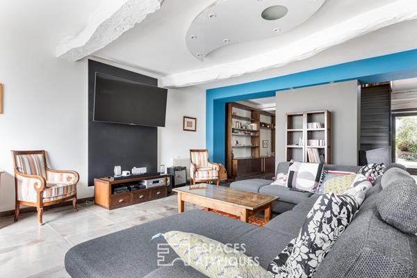 Ancien fournil réhabilité en maison de ville à Cornebarrieu