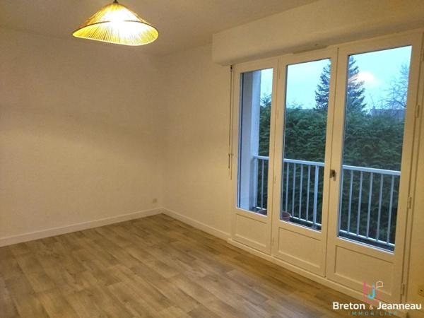 APPARTEMENT F3 à MAYENNE