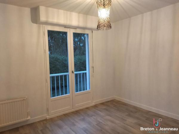 APPARTEMENT F3 à MAYENNE