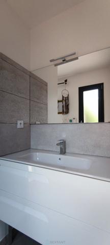 Villa contemporaine 6 pièces avec piscine et jardin paysager