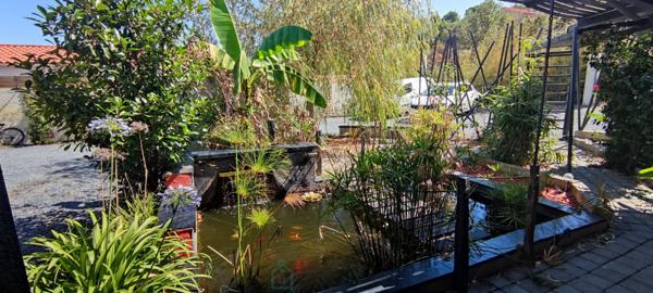 Villa contemporaine 6 pièces avec piscine et jardin paysager