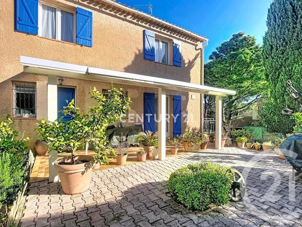 Maison à vendre  4 pièces - 118 m 2   ST CYR SUR MER  - 83