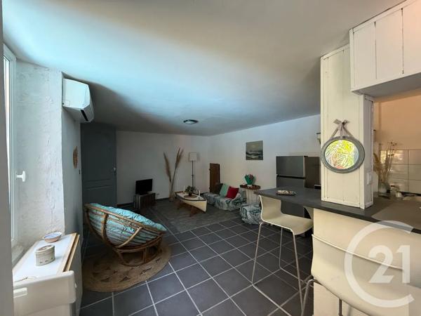 Maison à vendre  4 pièces - 118 m 2   ST CYR SUR MER  - 83