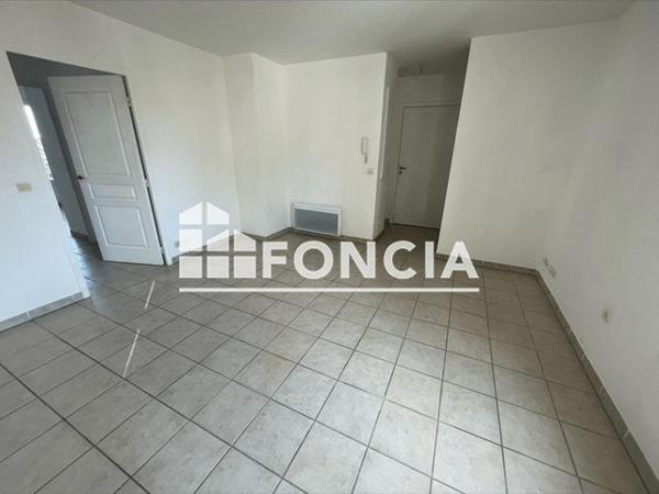 Location Appartement 3 pièces 50.31 m² - 35 BD SAINTE THERESE Marseille 13005