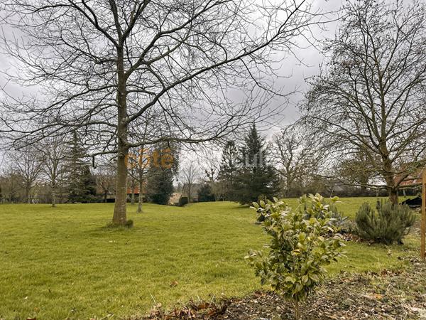 Vente Maison195 m² - 10 Pièces - BOURGVALLEES (50750)