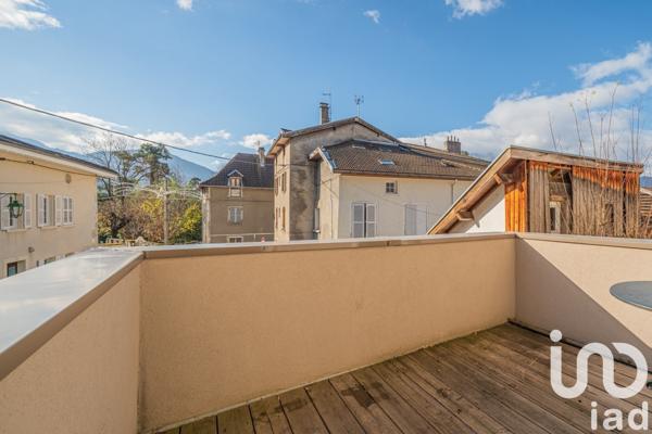 Appartement 2 pièces de 46 m² à Saint-Égrève (38120)