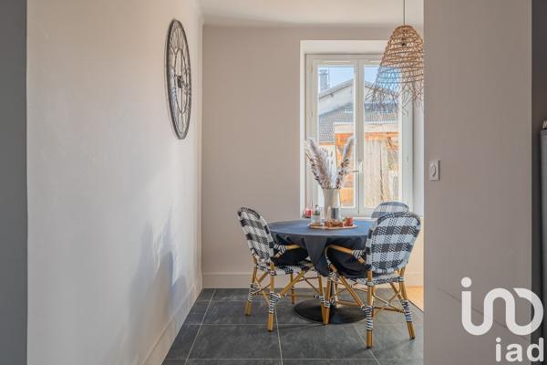 Appartement 2 pièces de 46 m² à Saint-Égrève (38120)