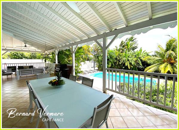 Villa 5 pièces - 3 chambres - 125 m² - Terrain 1000 m²