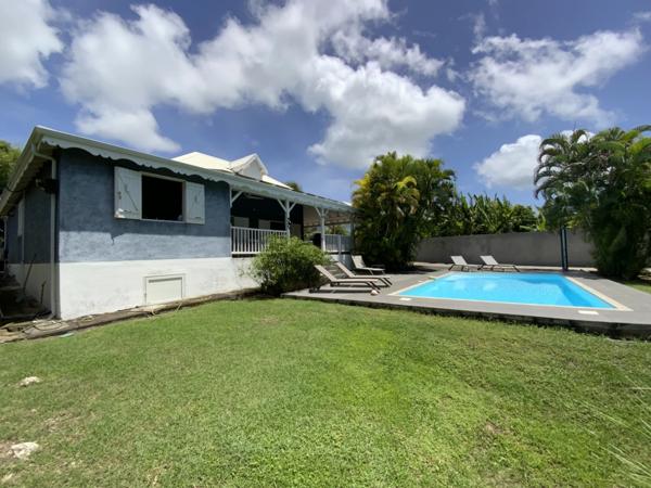 Villa 5 pièces - 3 chambres - 125 m² - Terrain 1000 m²