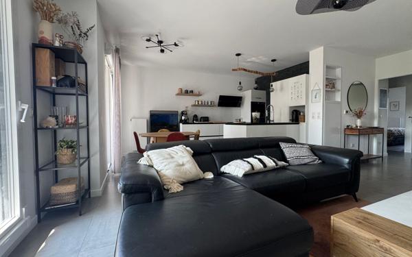 Appartement à vendre    3 pièces • 70 m2 Le Perreux-sur-Marne