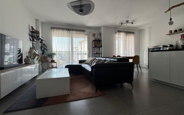 Appartement à vendre    3 pièces • 70 m2 Le Perreux-sur-Marne