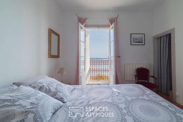 Maison de village première ligne étang, avec murs commerciaux