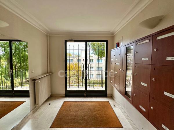 Appartement 5 pièces avec balcon, calme et sérénité, rare.