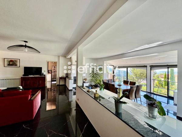 Maison 4 pièces - 137 m² Bien prestige