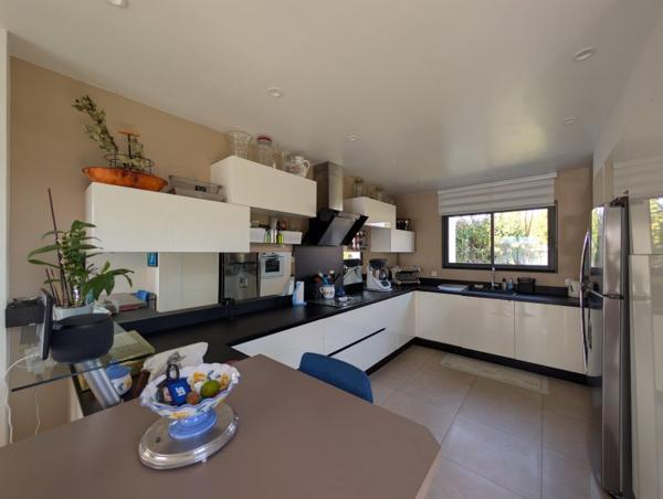 Vente / Maison contemporaine à Montblanc (34290)