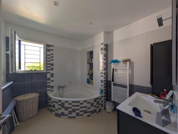 Vente / Maison contemporaine à Montblanc (34290)