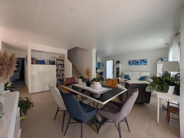 Vente / Maison contemporaine à Montblanc (34290)