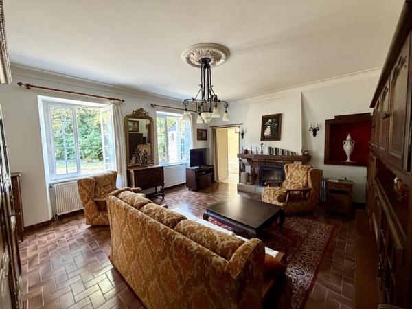 Maison à vendre 369 600 € Quimper 6 p 170 m² DPE F