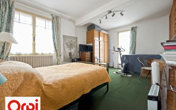 Maison à vendre    7 pièces •  Béziers