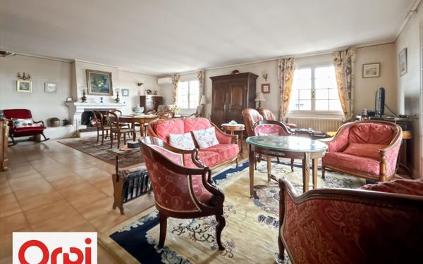 Maison à vendre    7 pièces •  Béziers