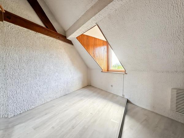 Appartement 2 pièces + mezzanine,  Moosch 68690