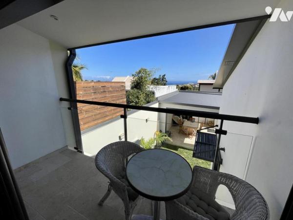 ST GILLES LES BAINS VILLA T6 PISCINE