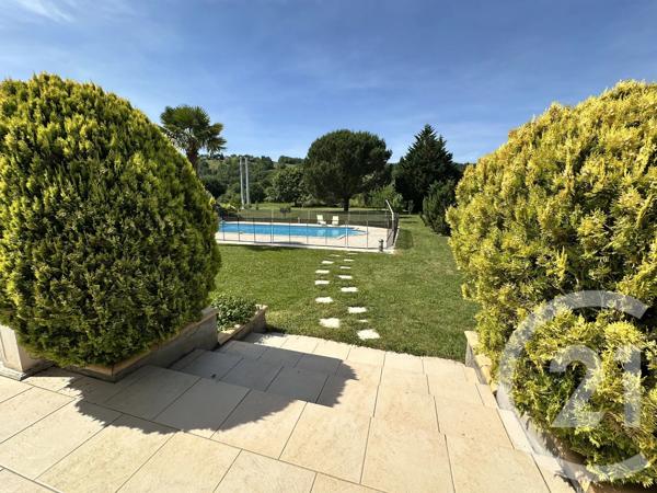 Maison à vendre  8 pièces - 212,22 m 2   LESCURE D ALBIGEOIS  - 81
