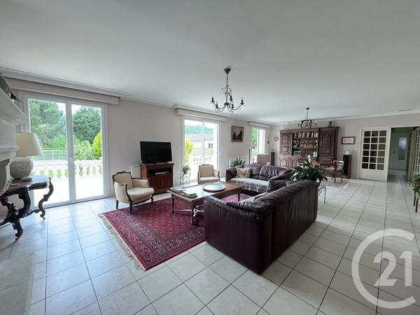 Maison à vendre  8 pièces - 212,22 m 2   LESCURE D ALBIGEOIS  - 81