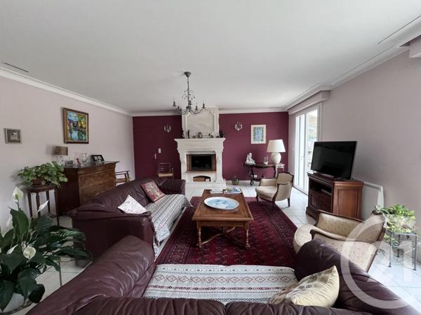 Maison à vendre  8 pièces - 212,22 m 2   LESCURE D ALBIGEOIS  - 81