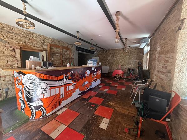 Local commercial Bourg En Bresse 3 pièce(s) 88 m2