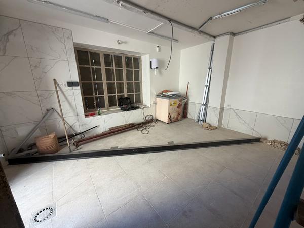 Local commercial Bourg En Bresse 3 pièce(s) 88 m2