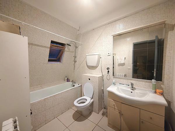 Maison de 360m² comprenant 3 appartements