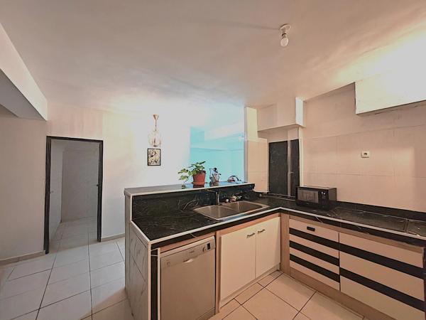 Maison de 360m² comprenant 3 appartements