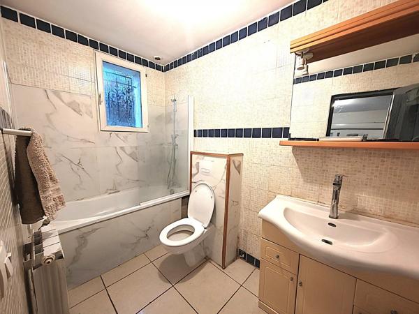 Maison de 360m² comprenant 3 appartements