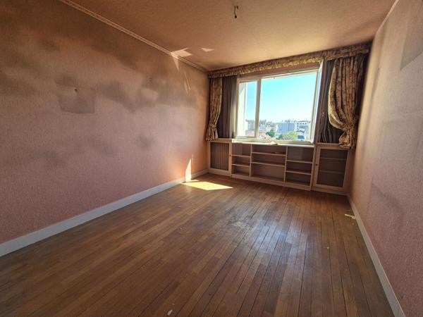 ASNIERES SUR SEINE : appartement F4 (78 m²) en vente avec balcon.