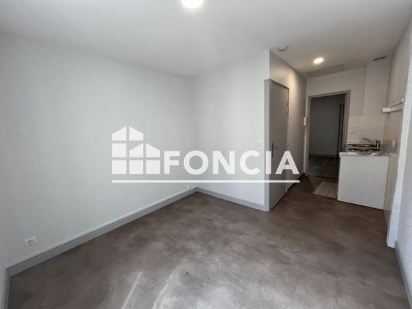 Location Appartement 2 pièces 27.51 m² - 3 RUE HENRI MARTIN Agen 47000