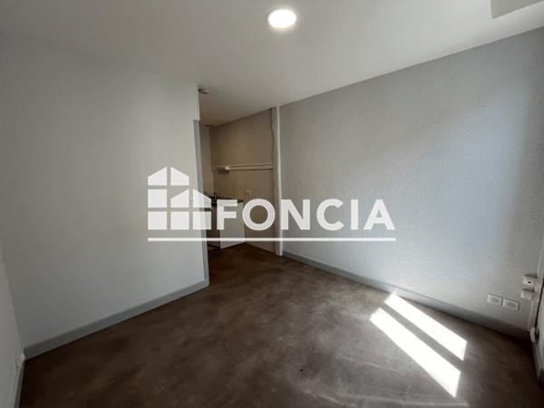 Location Appartement 2 pièces 27.51 m² - 3 RUE HENRI MARTIN Agen 47000