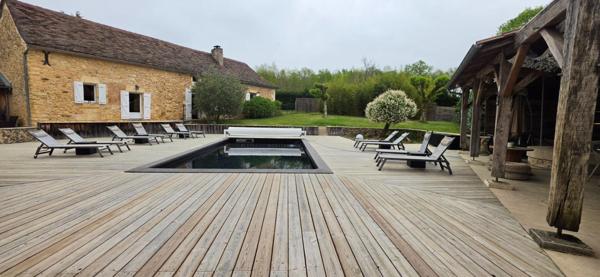 Domaine de charme au coeur du Périgord , Propriété d'exception avec activité touristique