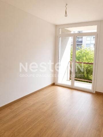 Appartement T5 avec balcon loggia, cave et  1 place de parking privatif