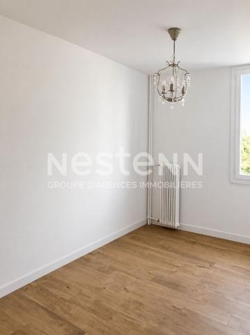 Appartement T5 avec balcon loggia, cave et  1 place de parking privatif