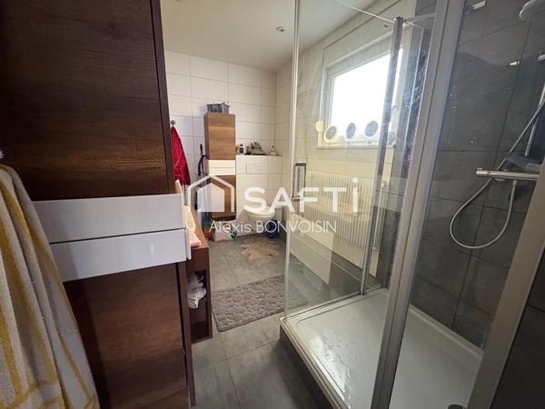 Vivez le centre-ville autrement : maison 5 pièces avec jardin