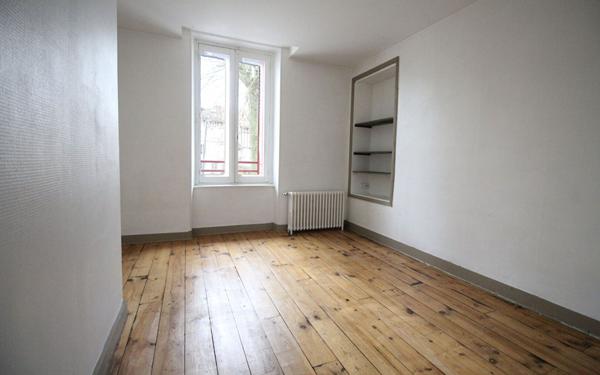 Maison à vendre    5 pièces • 118 m2 Saint-Léonard-de-Noblat